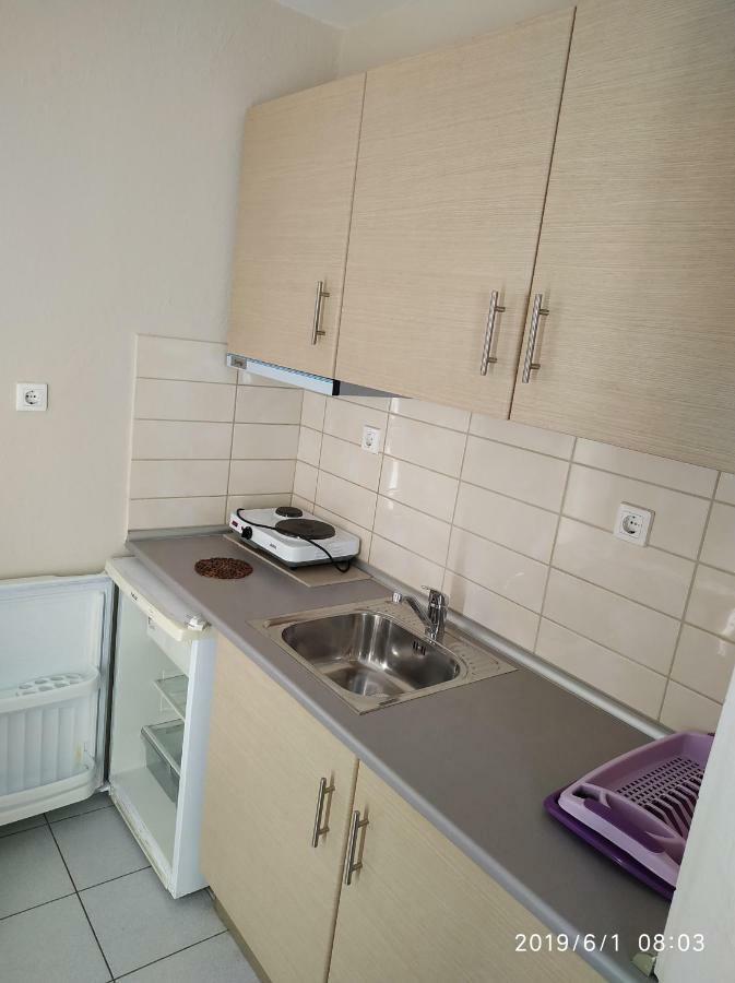 Lazaros Apartments Olympiakí Aktí Exteriör bild